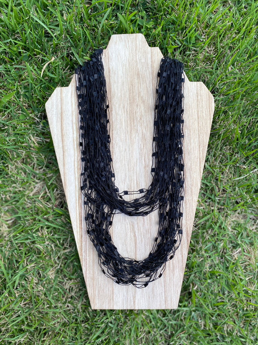 Short fabric necklace