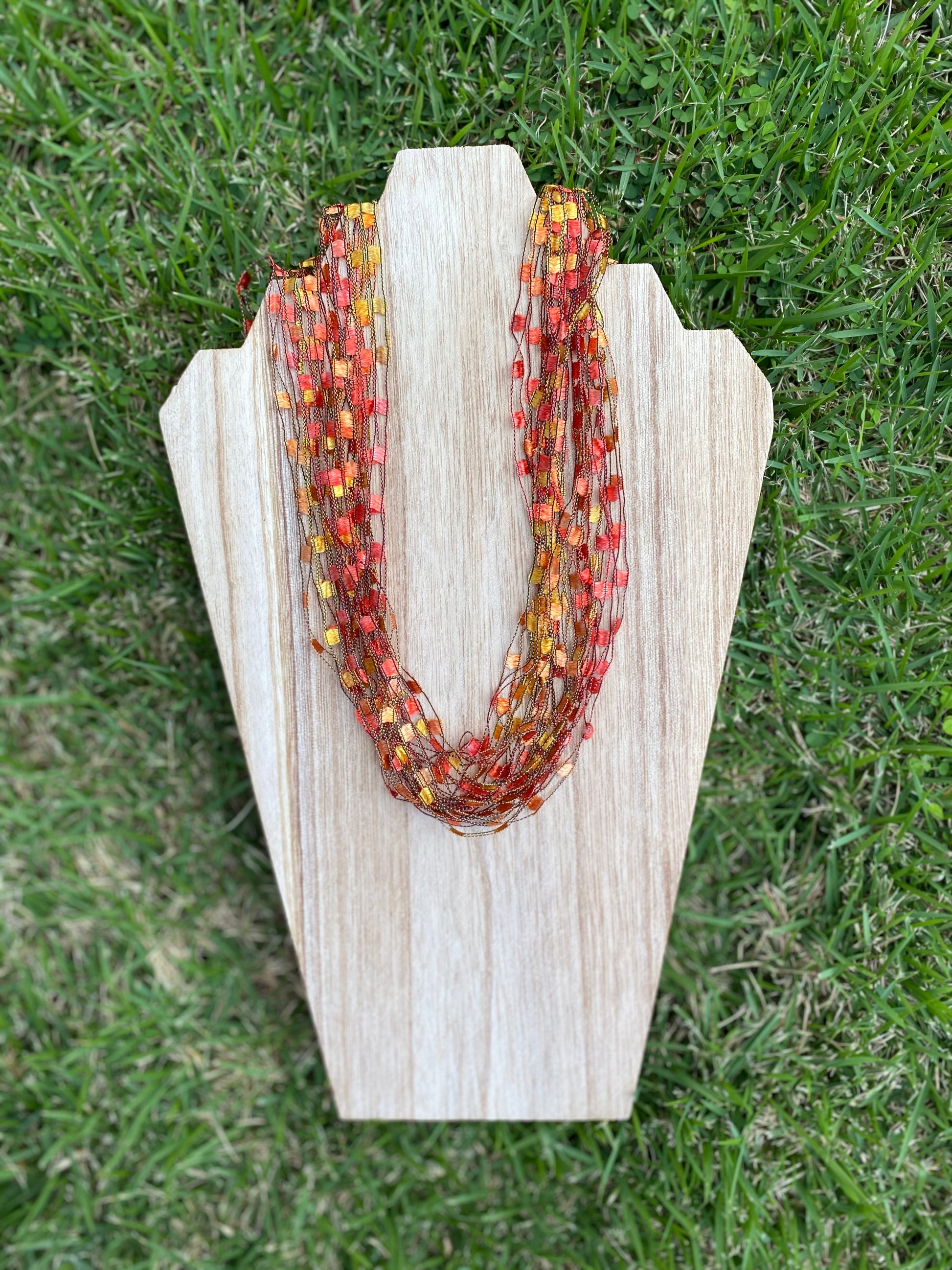 Short fabric necklace