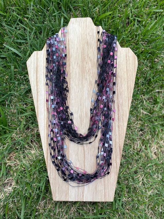 Short fabric necklace