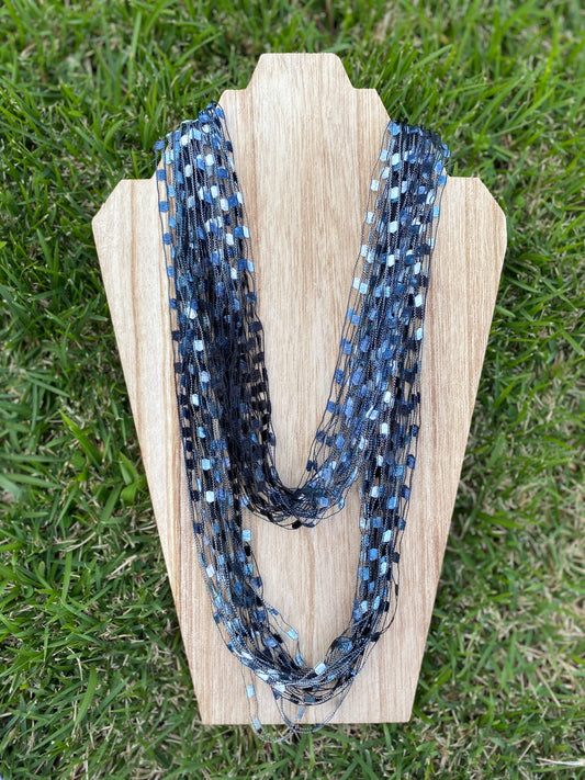 Short fabric necklace