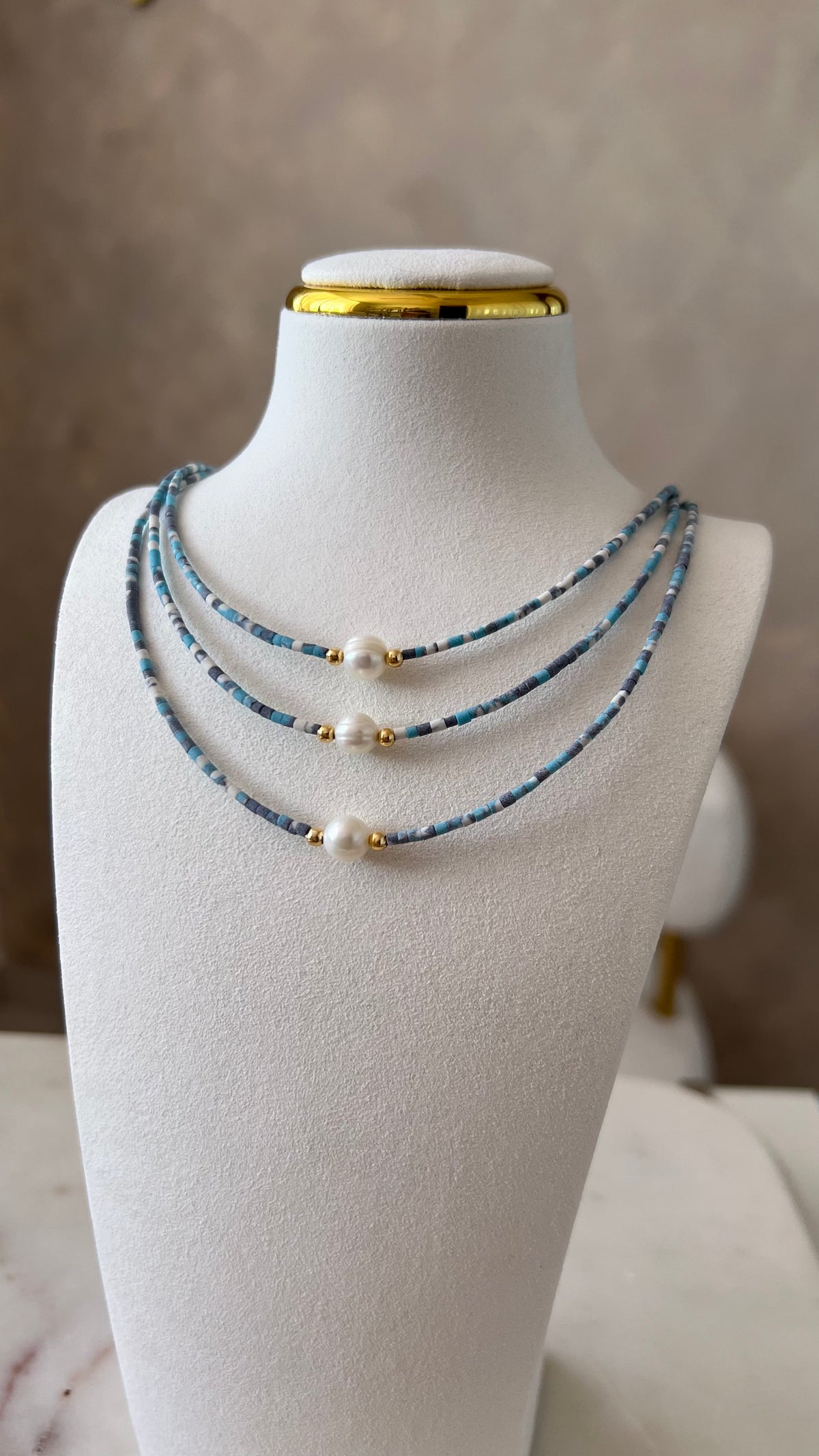 Multicolor pearl necklace