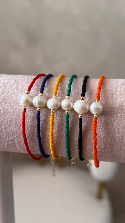 Pearl bracelet bundle