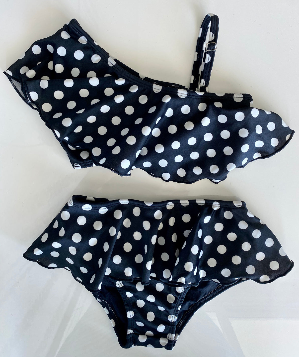 TWO PIECE B&W DOTS