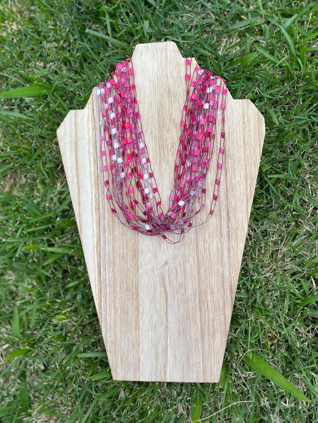 Short fabric necklace