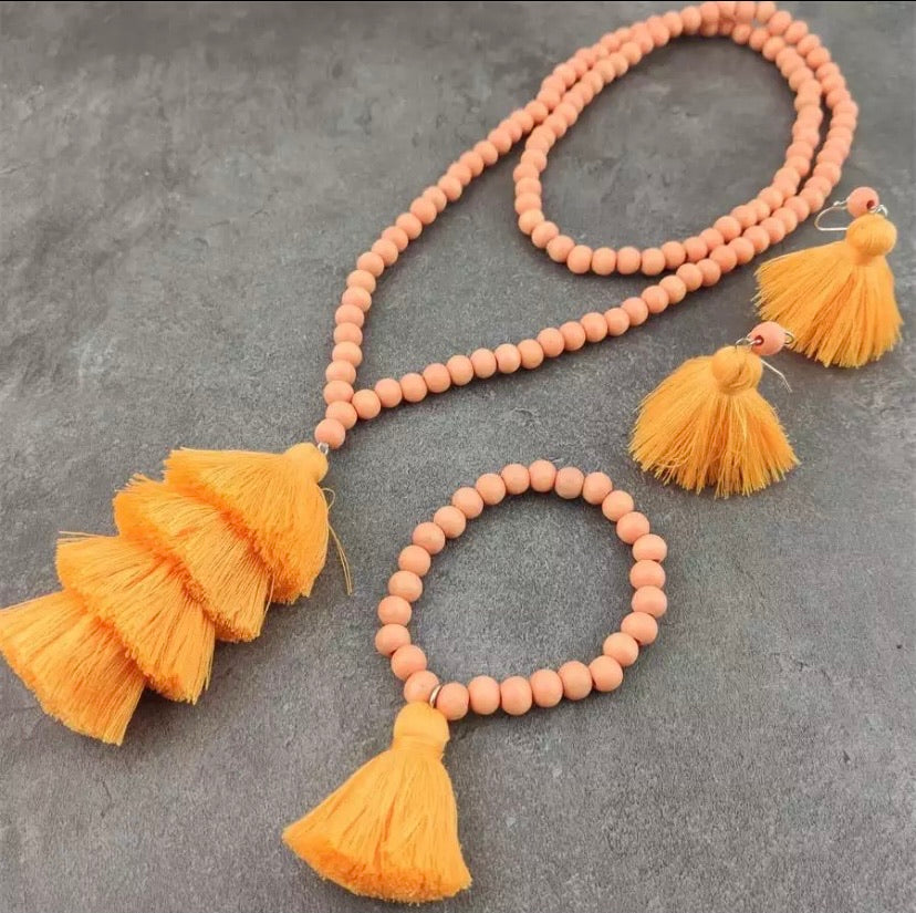Tassels Necklace