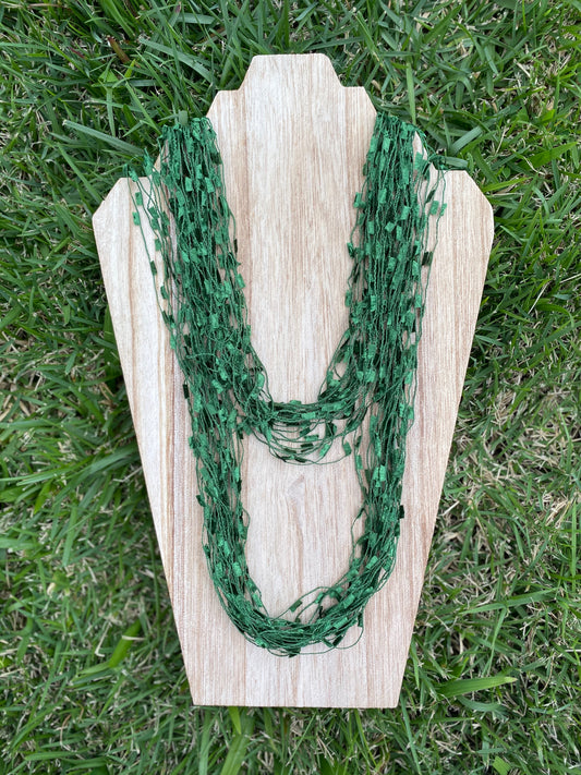 Short fabric necklace